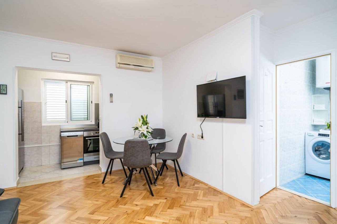 Apartman Knego With Parking Dubrovnik Eksteriør billede